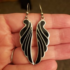 Alia Dangle earrings